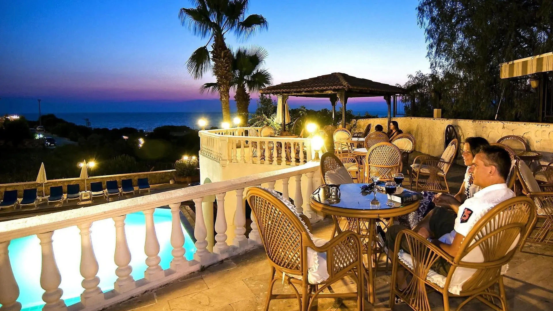 Altinsaray Hotel Кушадасы
